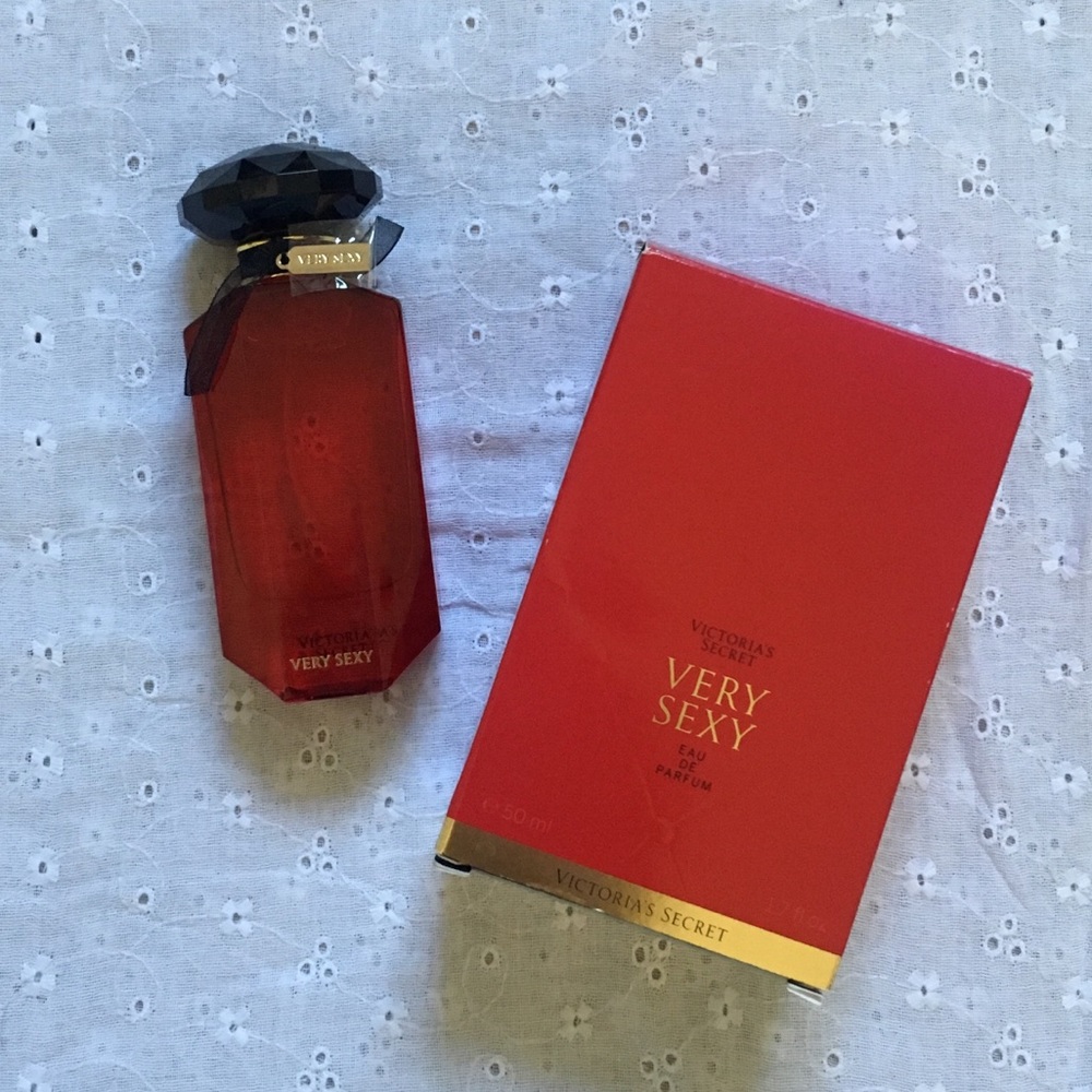 NWB Very Sexy by Victoria’s Secret